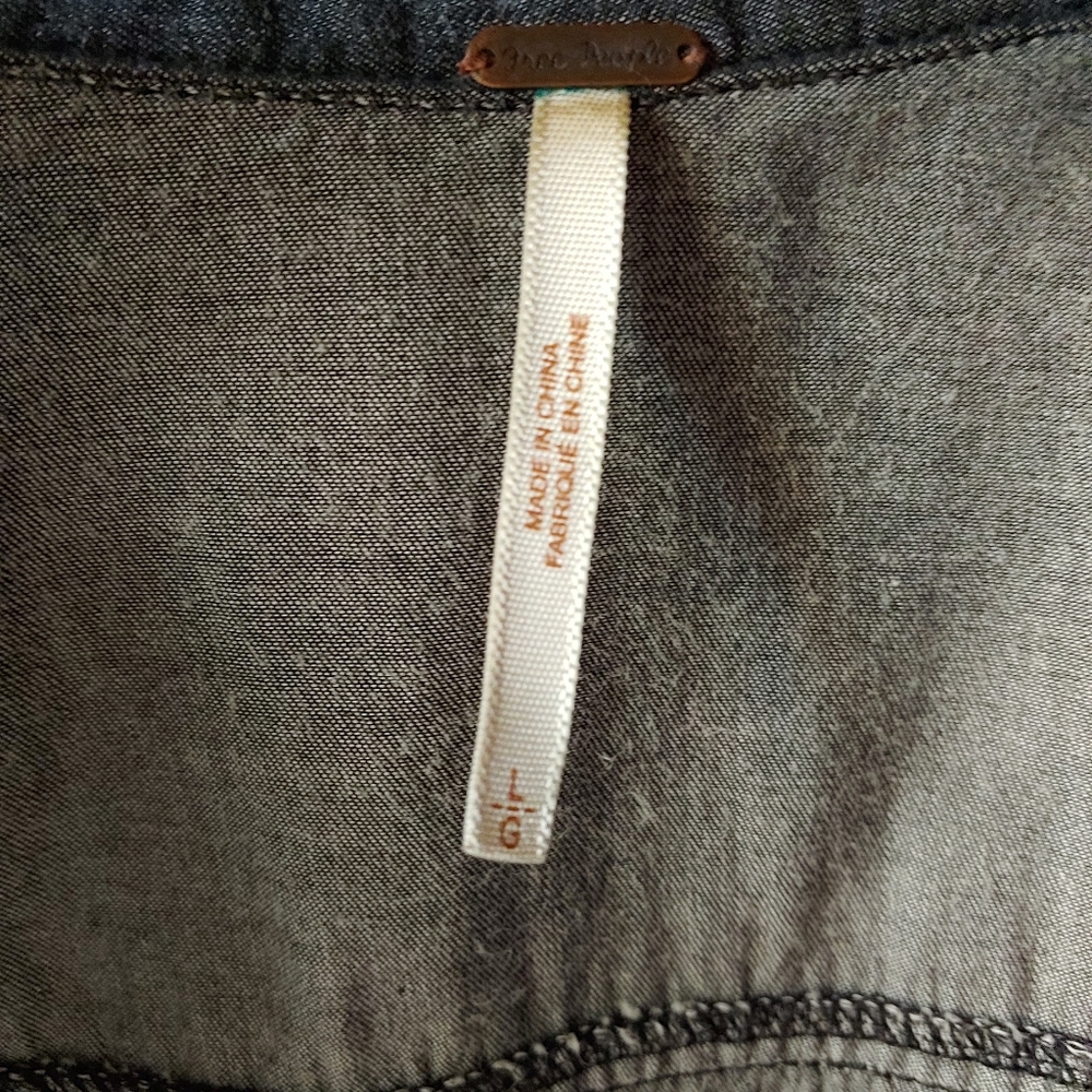 Lightweight Jean dress/ Vest BUY IT 🤩 - Picture 9 of 11